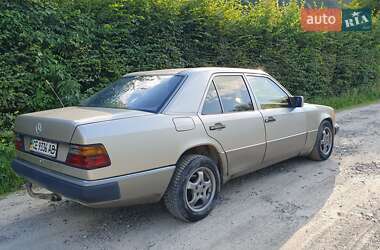 Седан Mercedes-Benz E-Class 1989 в Косові