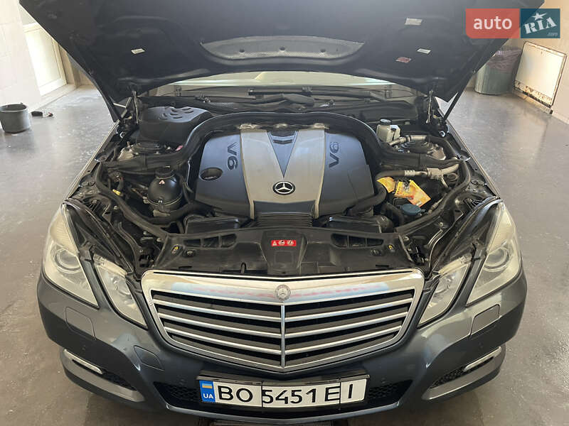 Універсал Mercedes-Benz E-Class 2009 в Тернополі
