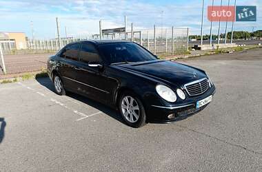 Седан Mercedes-Benz E-Class 2002 в 