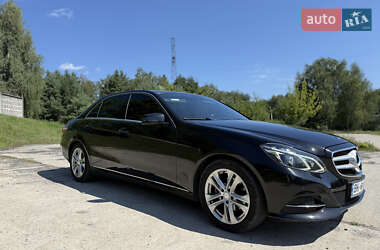 Седан Mercedes-Benz E-Class 2013 в Вараші