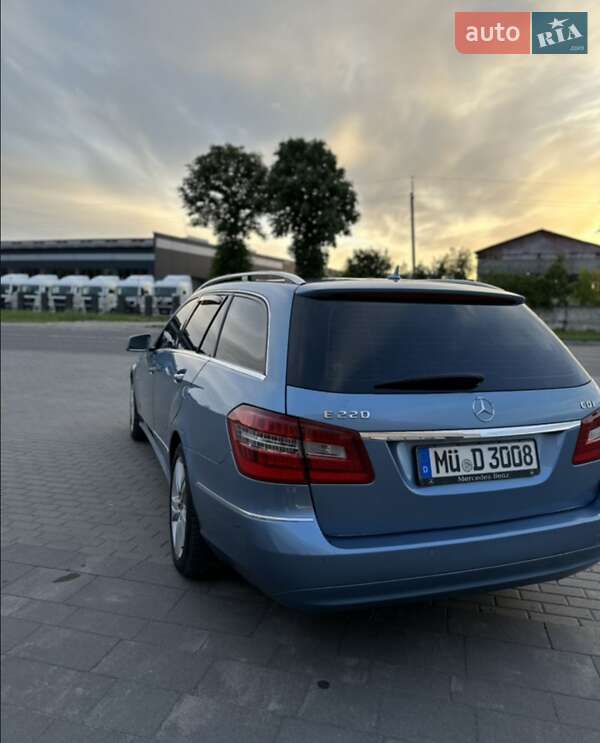 Универсал Mercedes-Benz E-Class 2009 в Козове