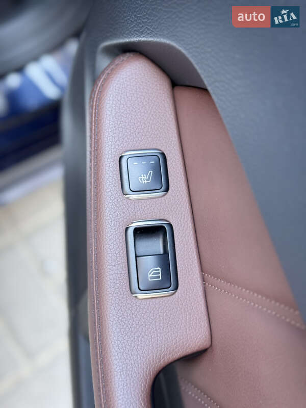 Седан Mercedes-Benz E-Class 2014 в Чернівцях