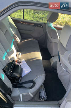 Седан Mercedes-Benz E-Class 1995 в 