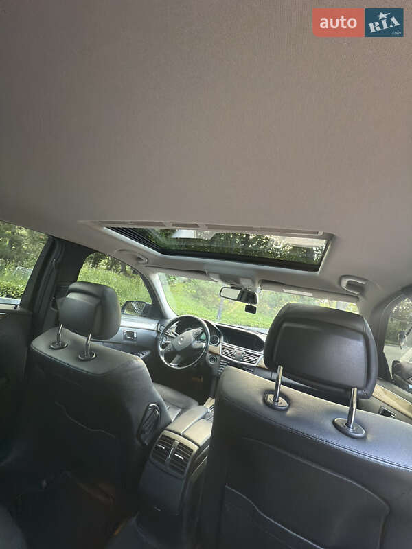 Седан Mercedes-Benz E-Class 2010 в Києві фото 10 Седан Mercedes-Benz E-Class 2010 в Києві