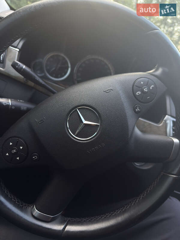 Седан Mercedes-Benz E-Class 2010 в Києві фото 12 Седан Mercedes-Benz E-Class 2010 в Києві