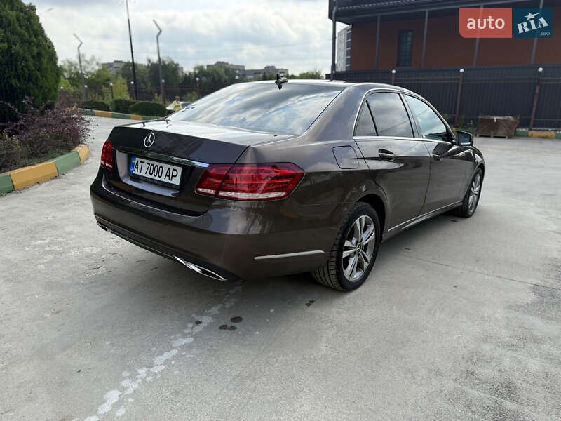 Седан Mercedes-Benz E-Class 2013 в Ивано-Франковске