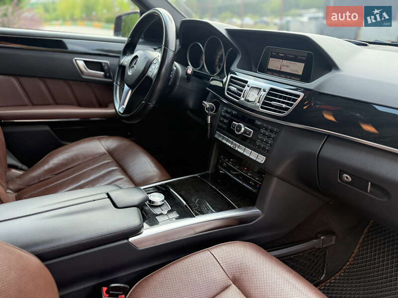 Седан Mercedes-Benz E-Class 2013 в Ивано-Франковске