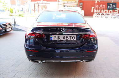 Седан Mercedes-Benz E-Class 2022 в 