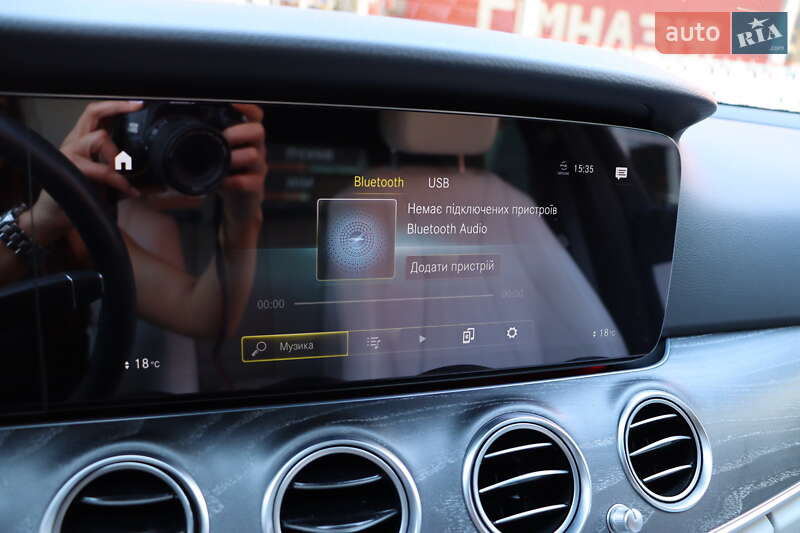 Седан Mercedes-Benz E-Class 2022 в Львове