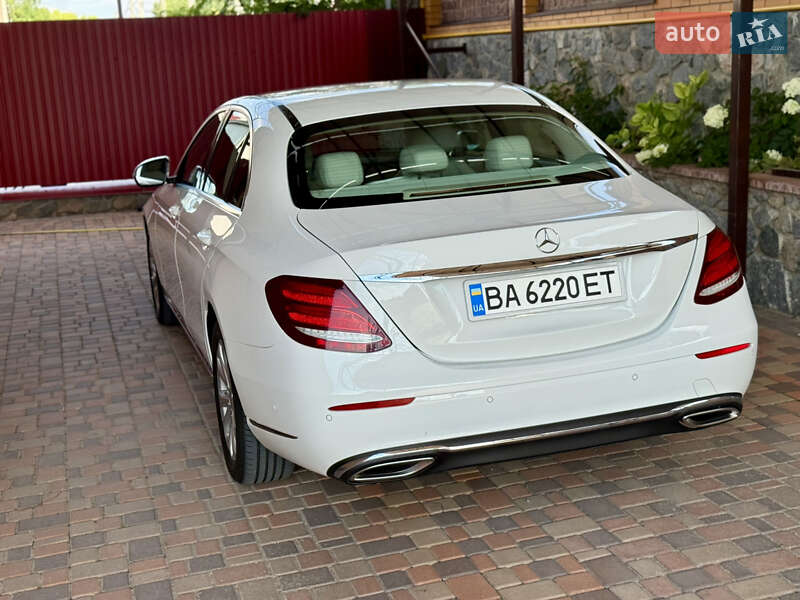 Седан Mercedes-Benz E-Class 2016 в Кропивницком