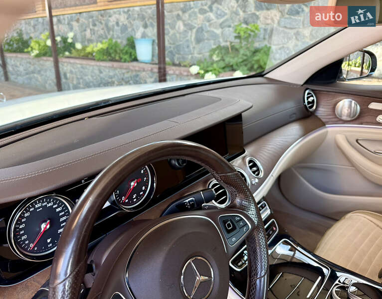 Седан Mercedes-Benz E-Class 2016 в Кропивницком