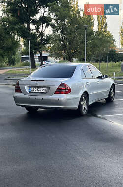 Седан Mercedes-Benz E-Class 2003 в 