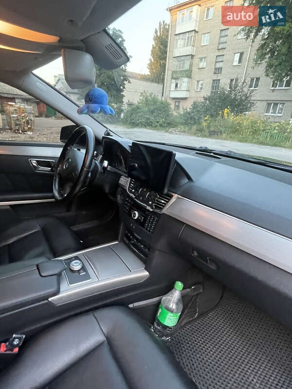 Седан Mercedes-Benz E-Class 2010 в Житомире