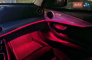Седан Mercedes-Benz E-Class 2016 в 