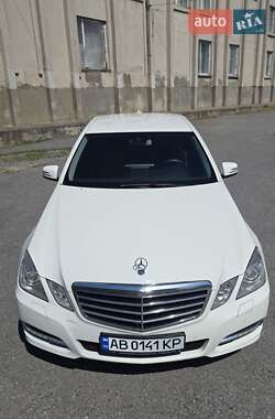 Седан Mercedes-Benz E-Class 2012 в 