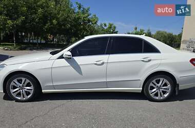 Седан Mercedes-Benz E-Class 2012 в 