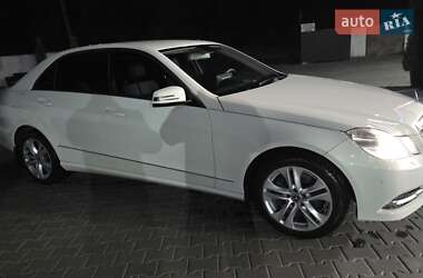 Седан Mercedes-Benz E-Class 2012 в 