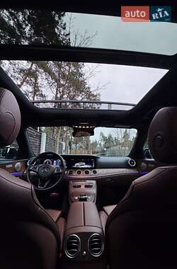 Седан Mercedes-Benz E-Class 2018 в  фото 32 Седан Mercedes-Benz E-Class 2018 в