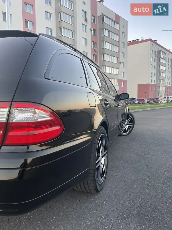 Mercedes-Benz E-Class 2004 VIN WDB2112261A584034 фото оголошення 3 з 65