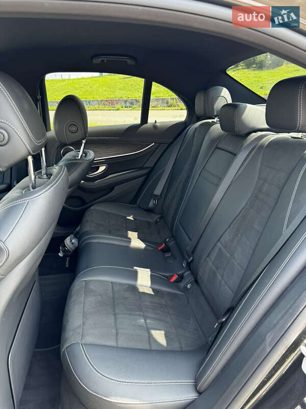 Седан Mercedes-Benz E-Class 2020 в Киеве фото 25 Седан Mercedes-Benz E-Class 2020 в Киеве