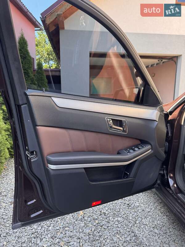 Седан Mercedes-Benz E-Class 2009 в Виноградове