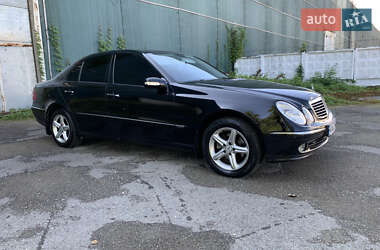 Седан Mercedes-Benz E-Class 2004 в  фото 7 Седан Mercedes-Benz E-Class 2004 в