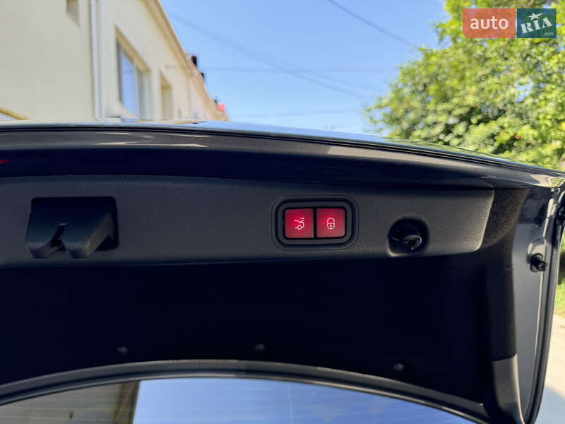 Седан Mercedes-Benz E-Class 2018 в Одессе фото 15 Седан Mercedes-Benz E-Class 2018 в Одессе