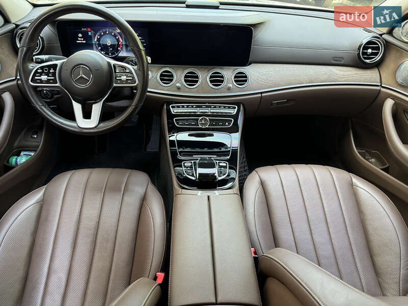 Седан Mercedes-Benz E-Class 2018 в Одессе фото 34 Седан Mercedes-Benz E-Class 2018 в Одессе