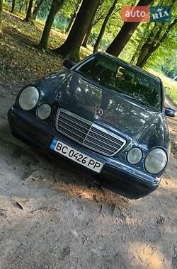 Седан Mercedes-Benz E-Class 2000 в Львове