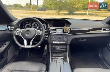 Седан Mercedes-Benz E-Class 2016 в 