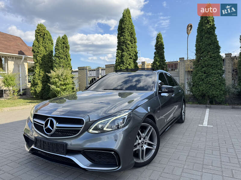 Седан Mercedes-Benz E-Class 2016 в 