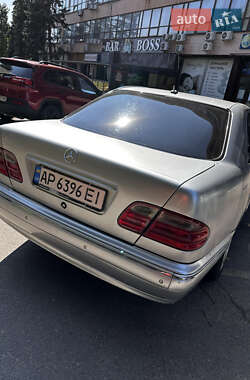 Седан Mercedes-Benz E-Class 1999 в 