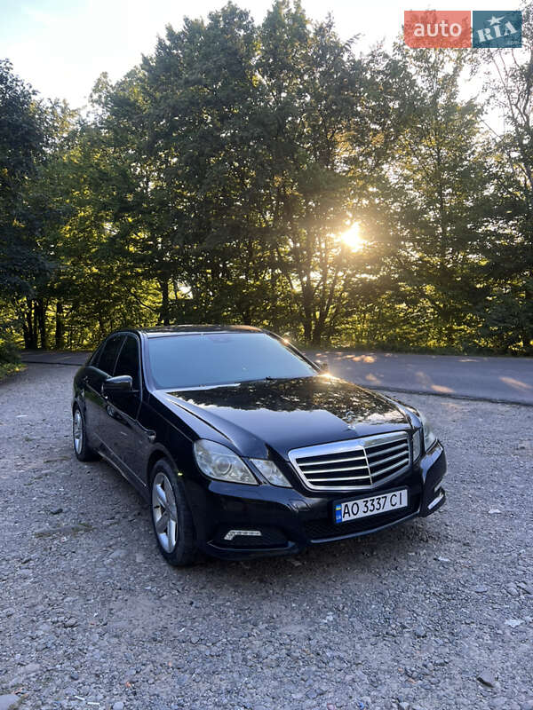 Mercedes-Benz E-Class 2009
