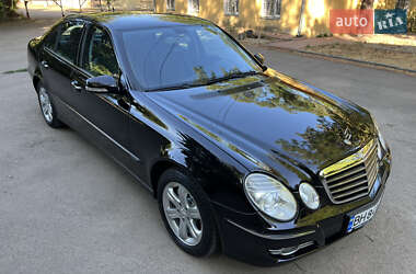 Седан Mercedes-Benz E-Class 2008 в 