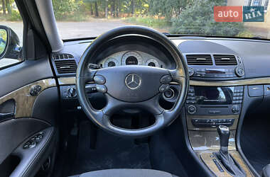 Седан Mercedes-Benz E-Class 2008 в 