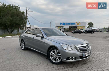 Седан Mercedes-Benz E-Class 2010 в Полтаве