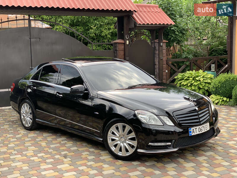 Mercedes-Benz E-Class 2012