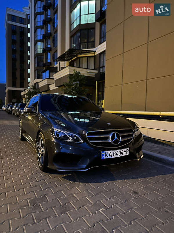 Седан Mercedes-Benz E-Class 2014 в Киеве