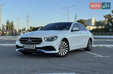 Седан Mercedes-Benz E-Class 2021 в Киеве