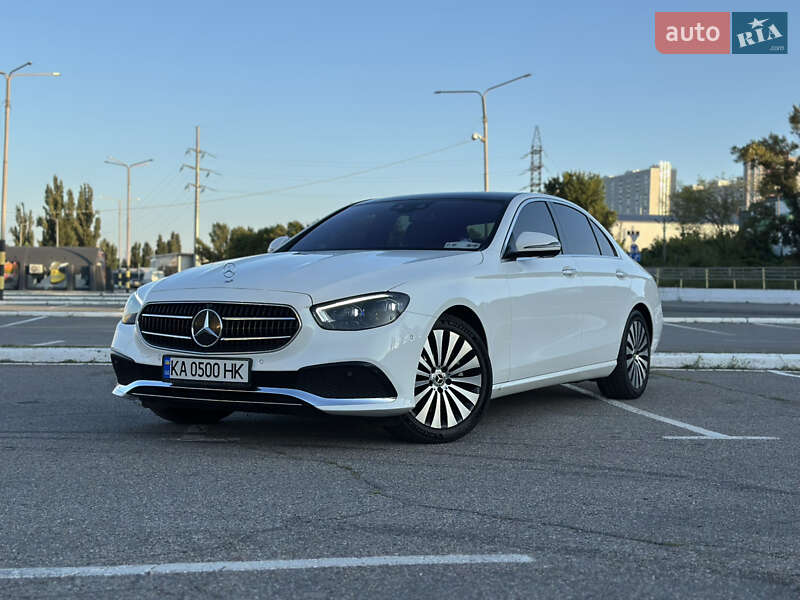 Mercedes-Benz E-Class 2021