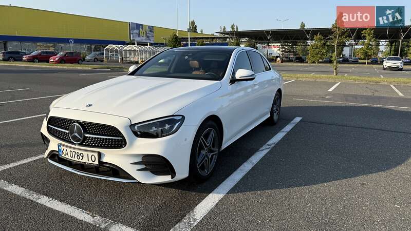 Седан Mercedes-Benz E-Class 2022 в Києві