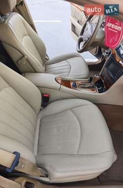 Седан Mercedes-Benz E-Class 2007 в 