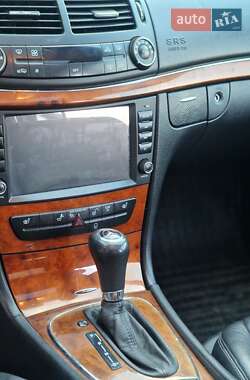 Седан Mercedes-Benz E-Class 2008 в 