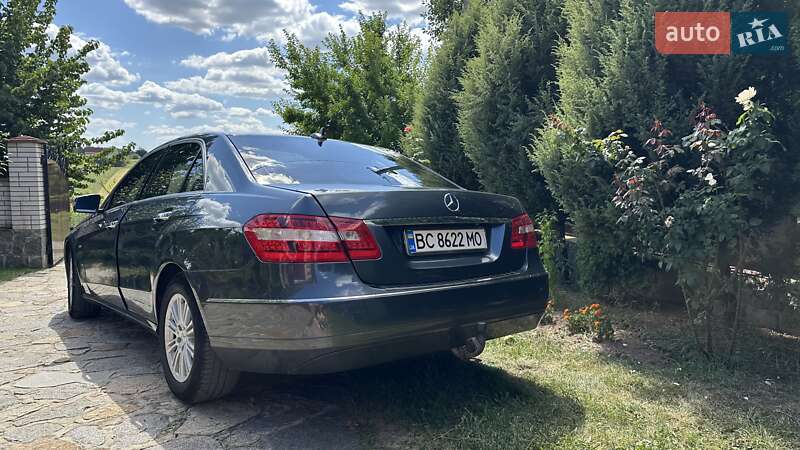 Седан Mercedes-Benz E-Class 2011 в Умани фото 5 Седан Mercedes-Benz E-Class 2011 в Умани