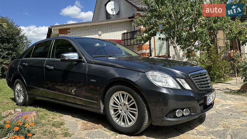 Седан Mercedes-Benz E-Class 2011 в Умани фото 3 Седан Mercedes-Benz E-Class 2011 в Умани
