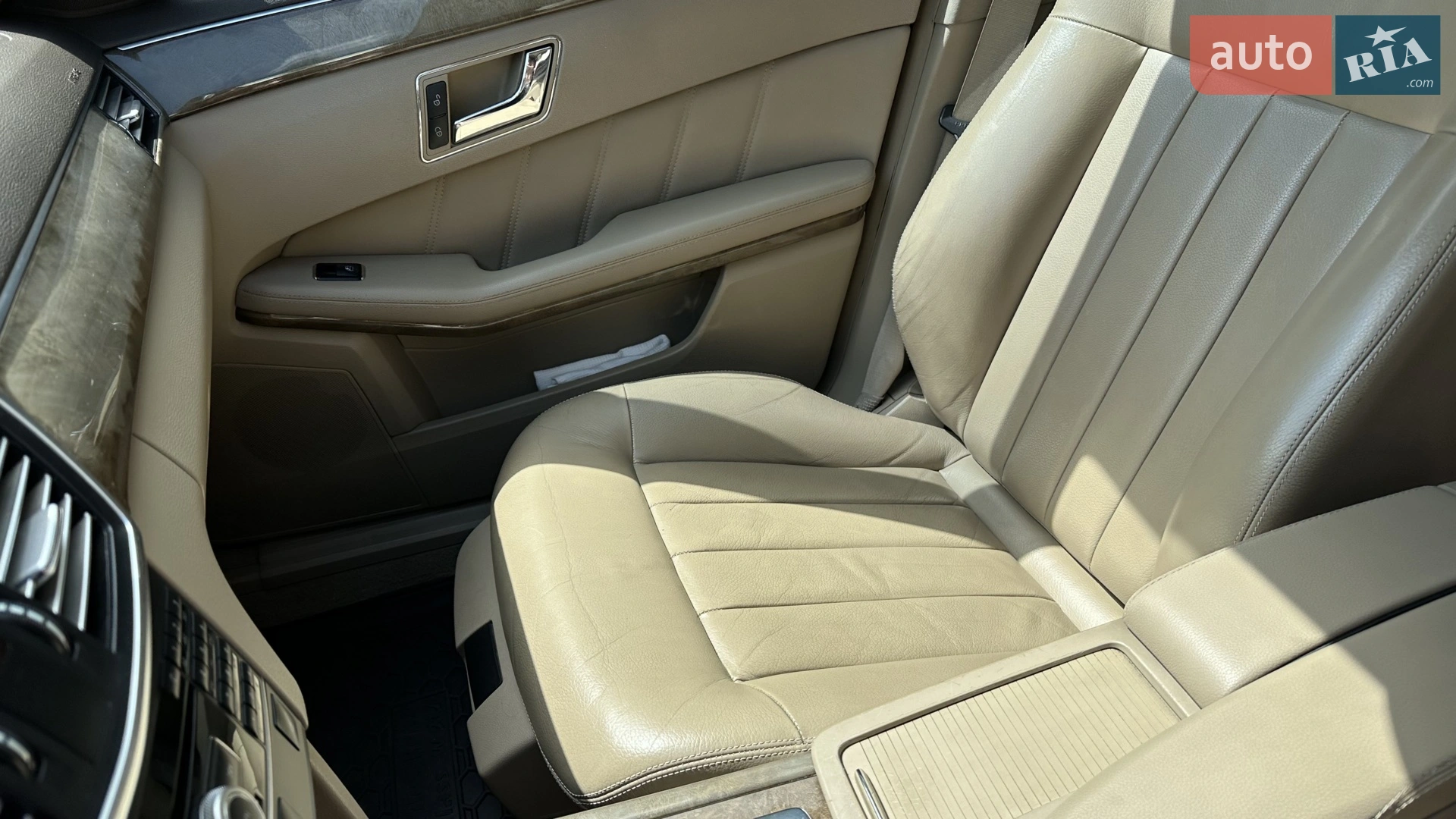2011 Mercedes-Benz E-klasse - мініатюра 10