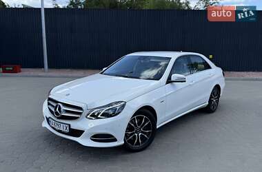 Седан Mercedes-Benz E-Class 2015 в Києві
