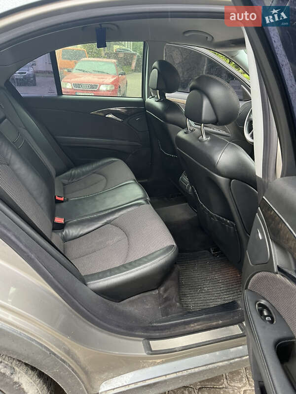 Седан Mercedes-Benz E-Class 2003 в Кременці фото 10 Седан Mercedes-Benz E-Class 2003 в Кременці