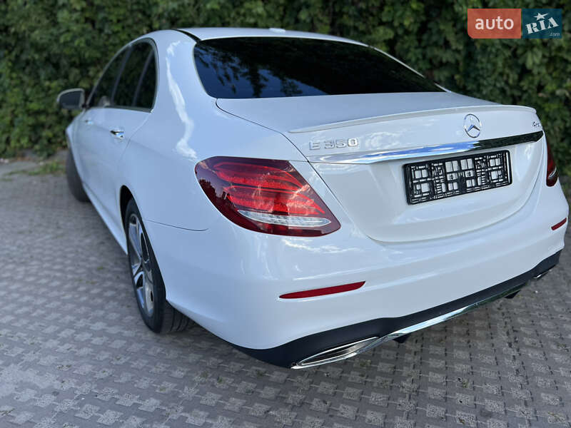 Седан Mercedes-Benz E-Class 2020 в Киеве