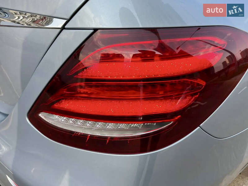 Седан Mercedes-Benz E-Class 2016 в Киеве